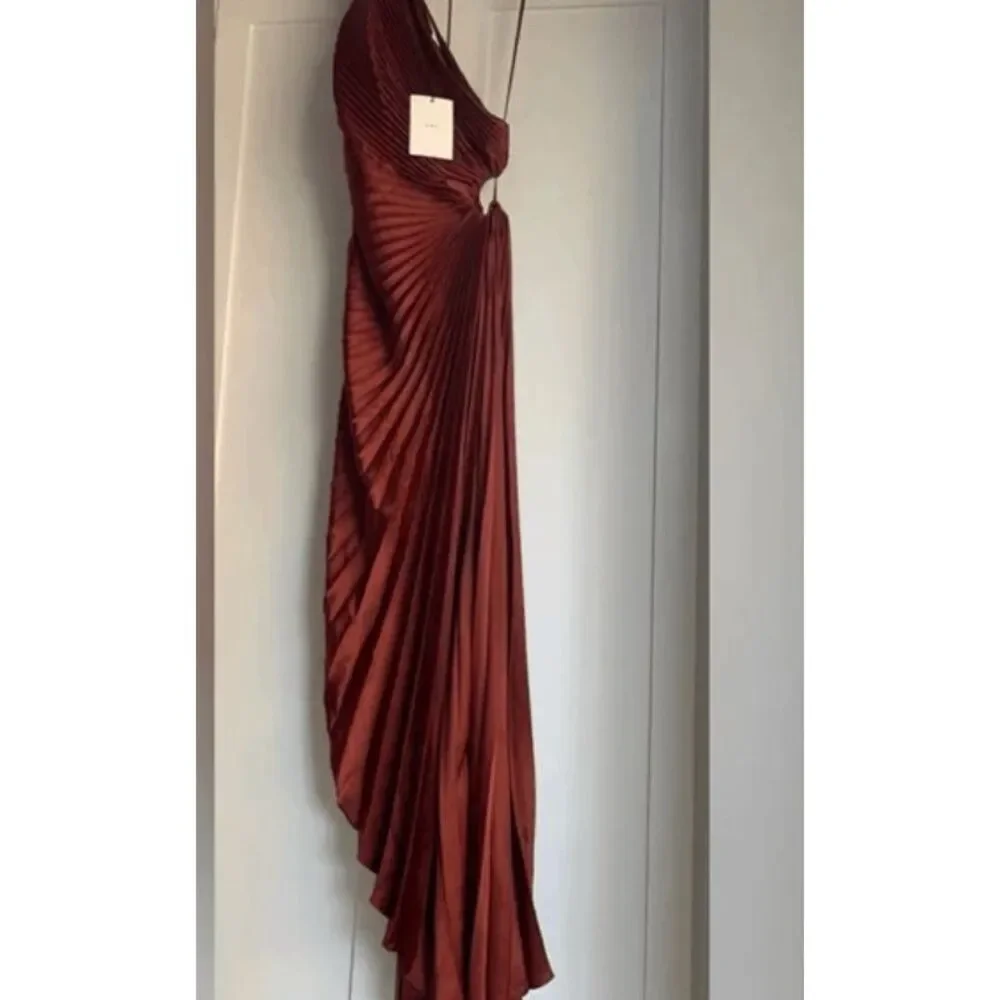 NWT A.L.C. Delfina Pleated Cutout One-Shoulder Dress in Brunette Brown Size 10 - Picture 8 of 8
